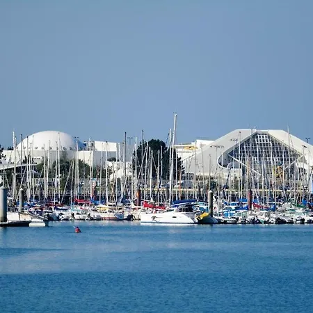 Grande Maison Hébergement de vacances *