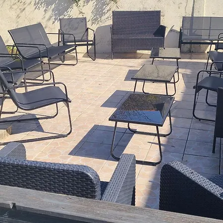 Grande Maison Hébergement de vacances *