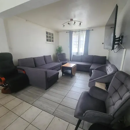 Grande Maison Semesterbostad Brest